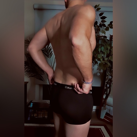 Calvin Klein | 1996 Low Rise Trunk in solid Black (Small) - Picture 7 of 10